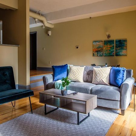 Apartament Frontdesk 2015 East 4Th Street Apts Downtown Cleveland Zewnętrze zdjęcie
